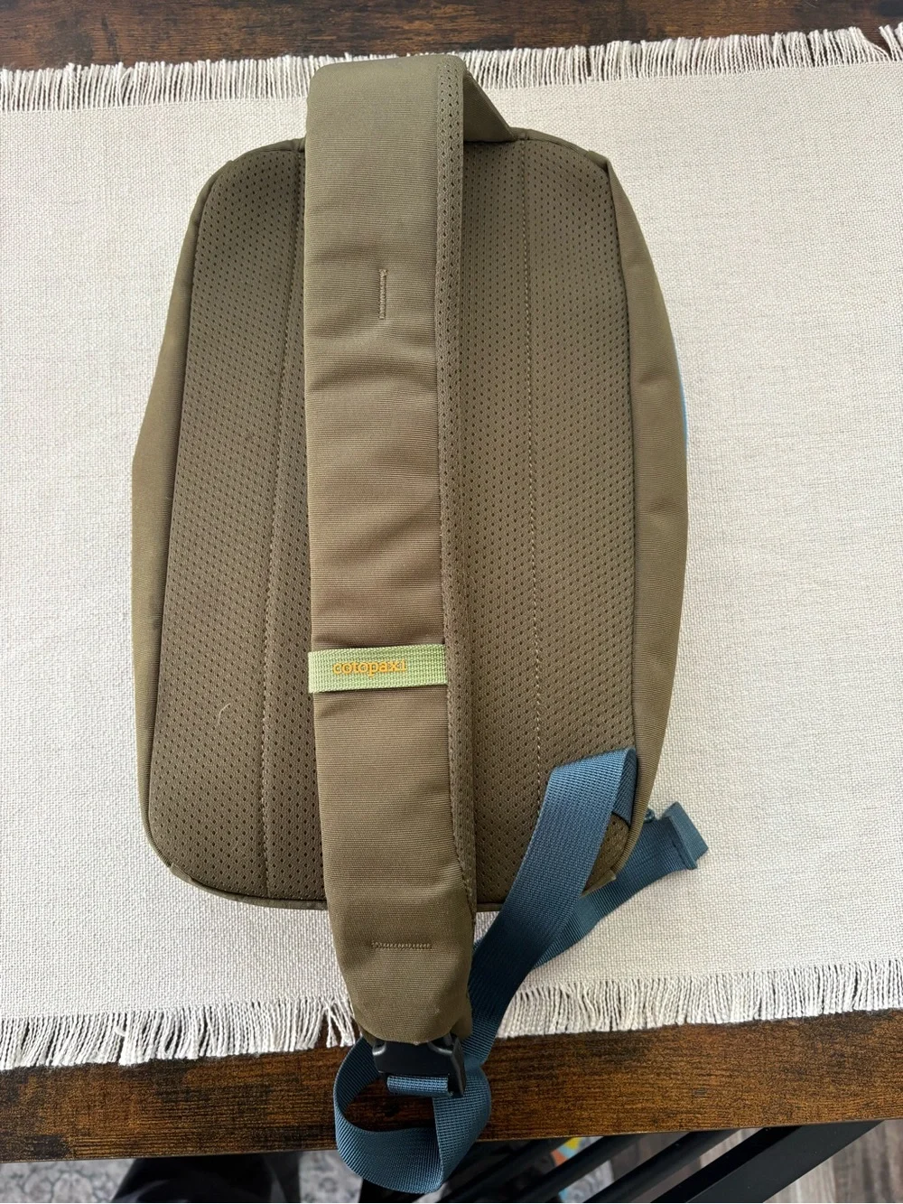 Cotopaxi Todo 8L sling bag - Picture 2 of 4
